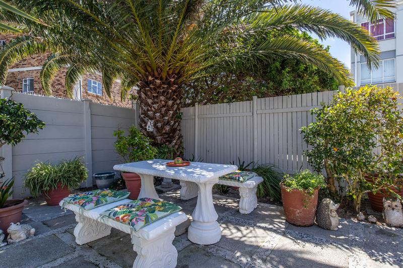 2 Bedroom Property for Sale in Plumstead Western Cape